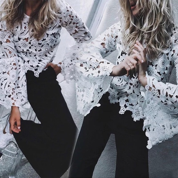 Last 1🆕Sawyer White Lace Bell Sleeve Eyelet Top - Picture 3 of 8